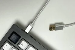 White/Black USB-C Cable(Cablu Usb C Alb Negru) -Mountup Store Cabluri qwertykey cables keyboard1