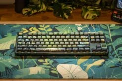 Deskmat Mousepad QwertyKey Leaf 4mm Stitched Edges(Deskmat Mousepad Qwertykey Leaf 4mm Margini Cusute) -Mountup Store Leaf qwertykey 80 mechanicalkeyboard 0814f57e 3c37 4535 883d 5a26c8b5eac5