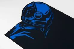 Deskmat Mousepad QwertyKey Spaceman Unregular 4mm Stitched Edges(Deskmat Mousepad Qwertykey Spaceman Neregulat 4mm Margini Cusute) -Mountup Store Qwertykey deskmat astronaut 3