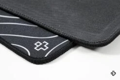 Deskmat Mousepad QwertyKey Topographic Black 4mm Stitched Edges(Deskmat Mousepad Qwertykey Topographic Negru 4mm Margini Cusute) -Mountup Store deskmat astro negru 4