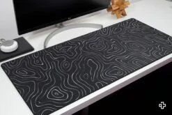 Deskmat Mousepad QwertyKey Topographic Black 4mm Stitched Edges(Deskmat Mousepad Qwertykey Topographic Negru 4mm Margini Cusute) -Mountup Store deskmat astro negru 8