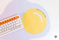 Deskmat Mousepad QwertyKey Egg 4mm Irregular Stitched Edges(Deskmat Mousepad Qwertykey Egg 4mm Margini Cusute Neregulat) -Mountup Store deskmat egg neregulat 2