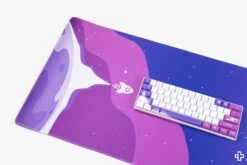 Deskmat Mousepad QwertyKey LiftOff 4mm Stitched Edges(Deskmat Mousepad Qwertykey Liftoff 4mm Margini Cusute) -Mountup Store deskmat liftoff4 min