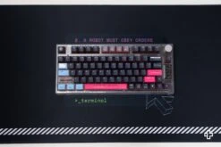 Deskmat Mousepad QwertyKey Terminal 4mm Stitched Edges(Deskmat Mousepad Qwertykey Terminal 4mm Margini Cusute) -Mountup Store deskmat Terminal 1